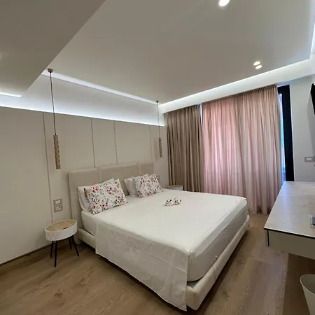 Manolo & Jolie Luxury Hotell Himare