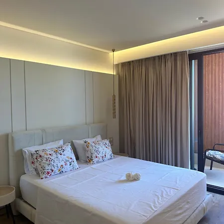 Manolo & Jolie Luxury Himarë