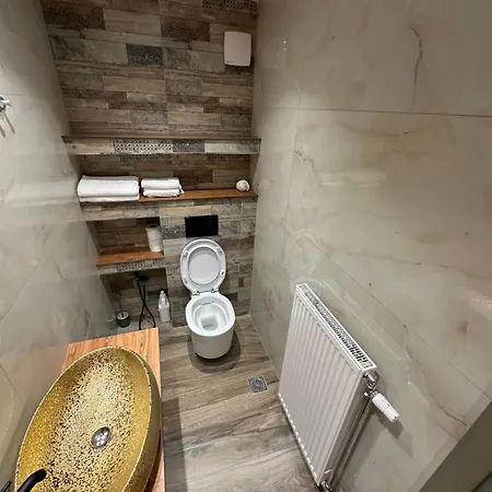 Manolo & Jolie Luxury Hotel 3*