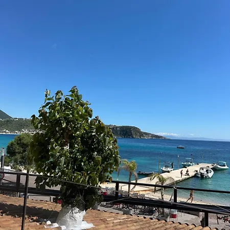 Manolo & Jolie Luxury