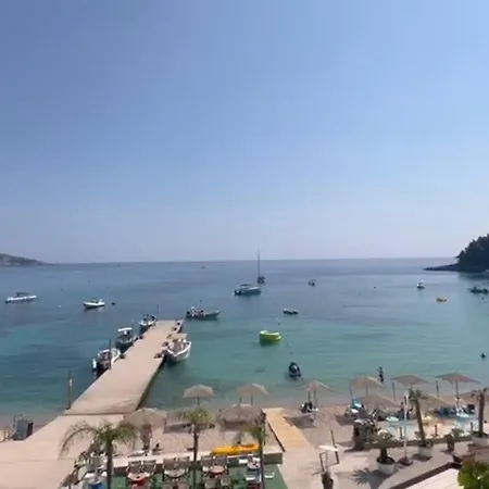 Manolo & Jolie Luxury 3* Himare