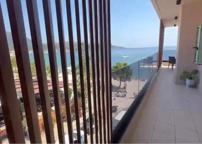 Manolo & Jolie Luxury Hotel Himare