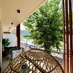 Manolo & Jolie Luxury Χειμάρρα