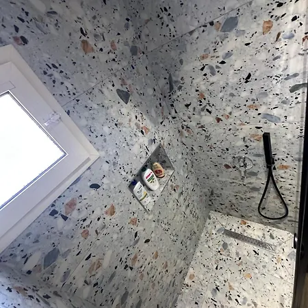 Manolo & Jolie Luxury