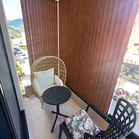 Manolo & Jolie Luxury 3*