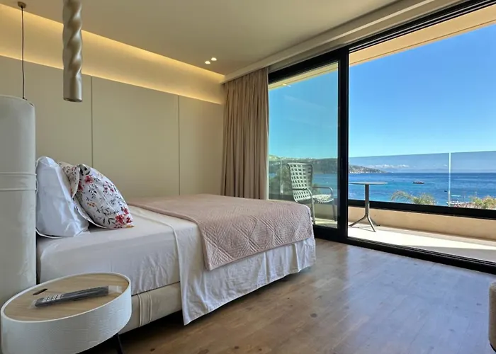 Manolo&jolie Luxury Hotel Himare