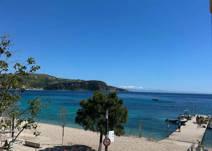 Manolo & Jolie Luxury Hotel 3*